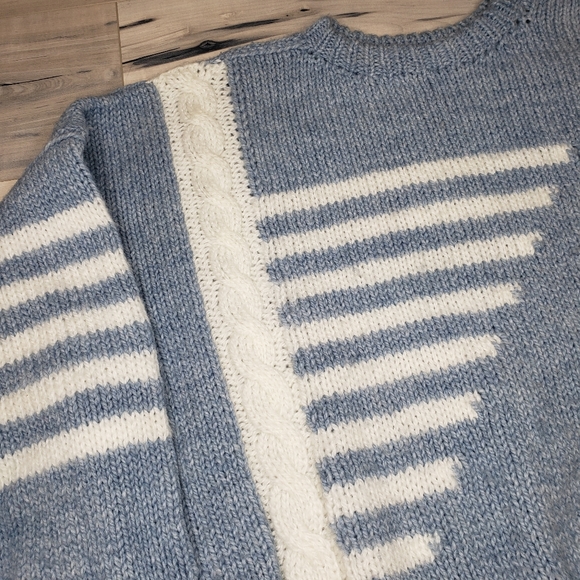 Handknit Crewneck Sweater Alternating Pattern Nautical Blue Chunky Knit - Picture 8 of 15